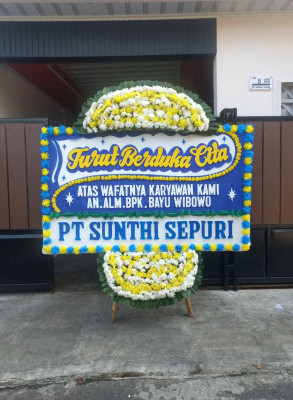 Papan Bunga Duka di Mayang Mangurai