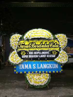 Papan Bunga Duka di Mayang Mangurai